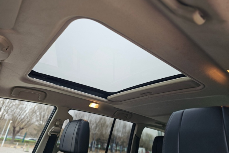 三菱 帕杰罗(进口) 2016款 3.0L 自动尊贵版 国V局部细节22