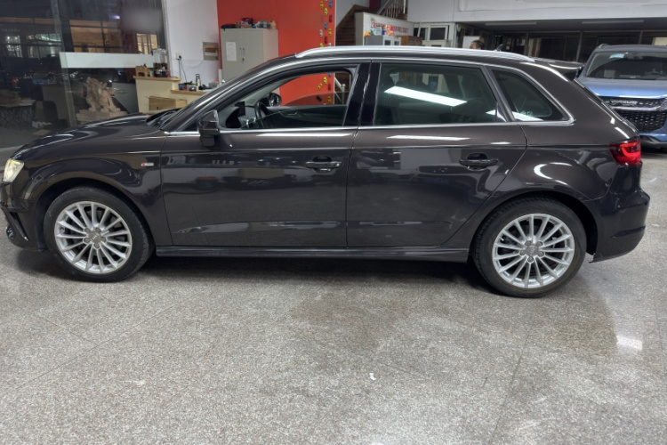 奥迪A3(进口) 2014款 Sportback 40 TFSI S line 豪华型车身外观6005