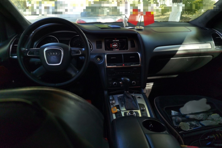 奥迪Q7 2011款 3.0 TFSI 舒适型(200kW)中控内饰7002