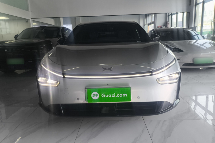 小鹏P7+ 2025款 超长续航 Max 旗舰版车身外观2