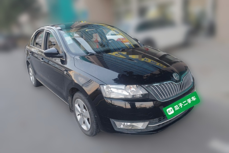 斯柯达 昕锐 2013款 1.6L 手动智选型车身外观3