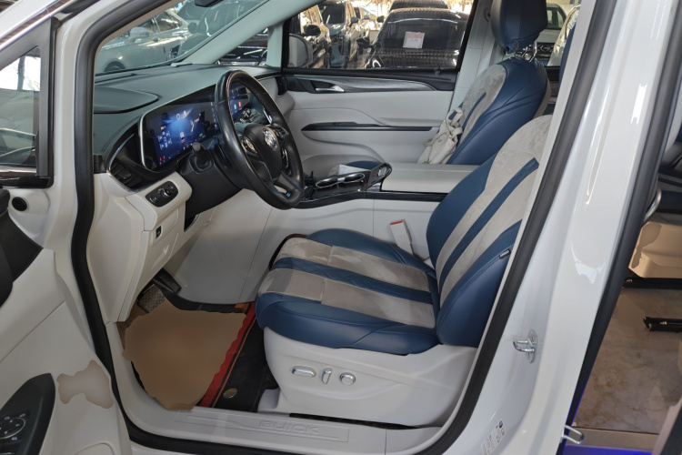 别克GL8 2023款 ES陆尊 尊享型和悦版中控内饰19