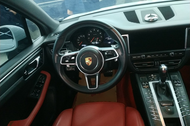 保时捷 2021款 Macan 2.0T中控内饰13
