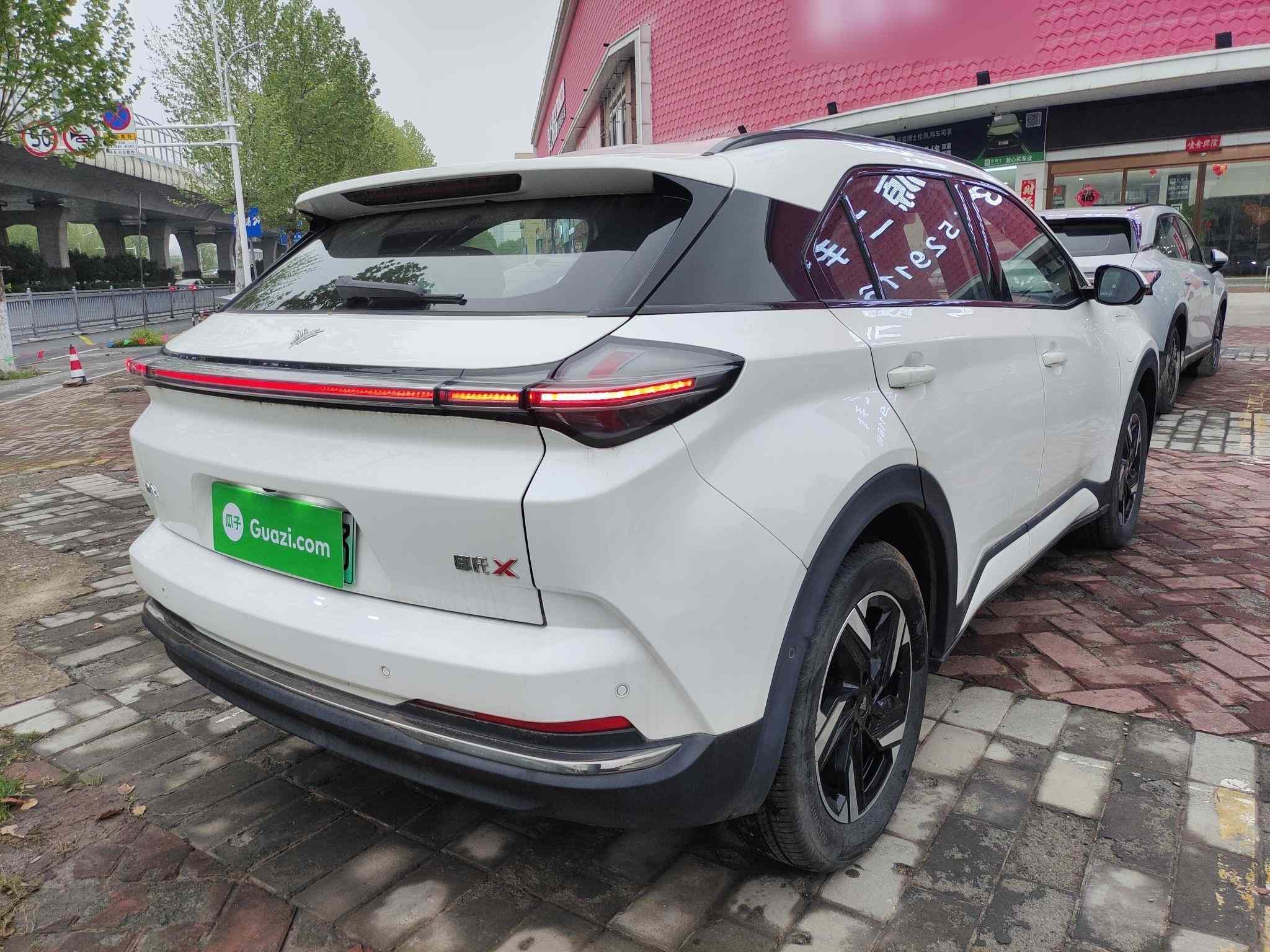 哪吒汽车 哪吒X 2023款 500(4)