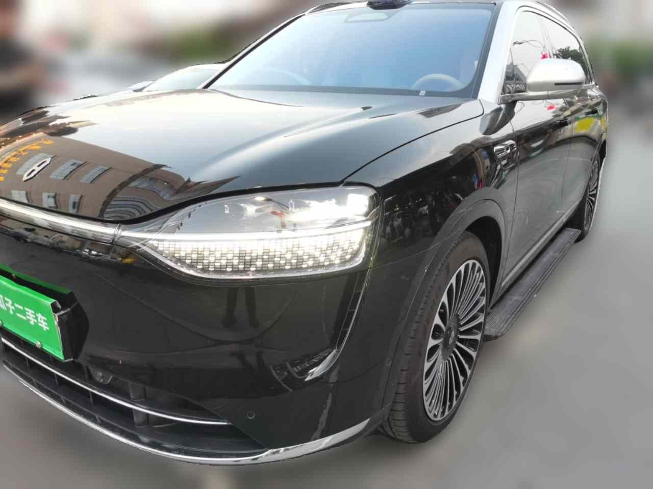 鸿蒙智行 问界M9 2024款 增程 Ultra版 52kWh 5座版(2)