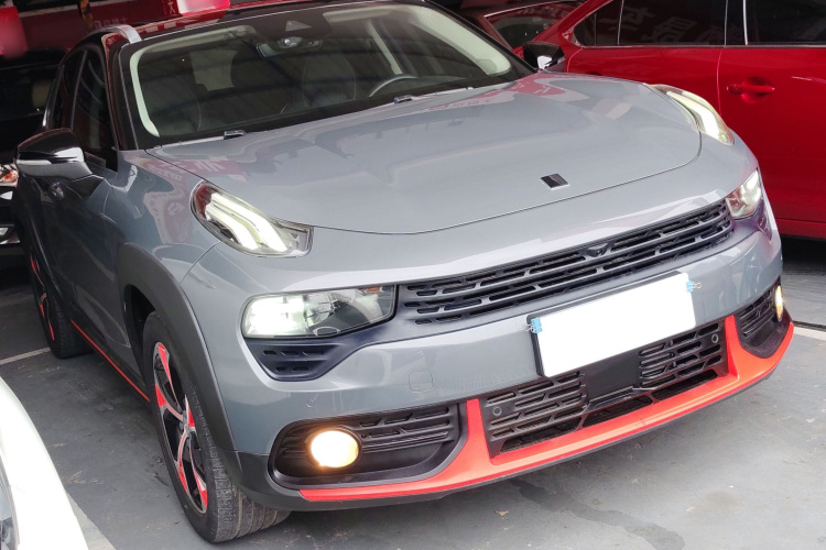 领克02 2019款 高能版 2.0T 自动两驱耀Pro版 国VI车身外观3