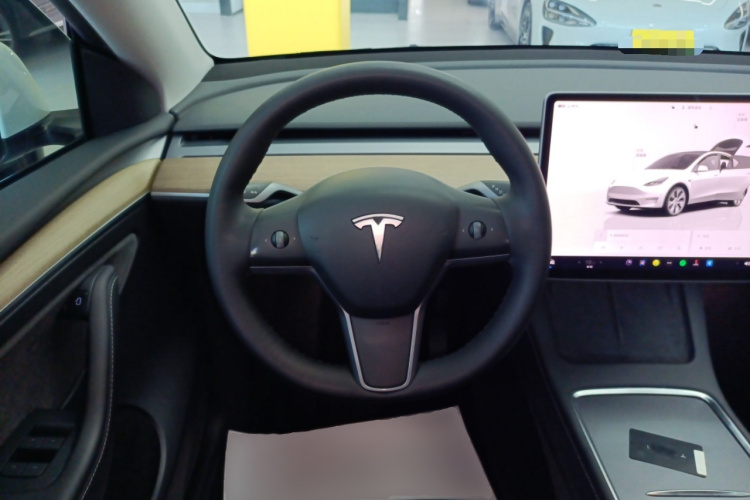 特斯拉 Model Y 2022款 后轮驱动版局部细节13