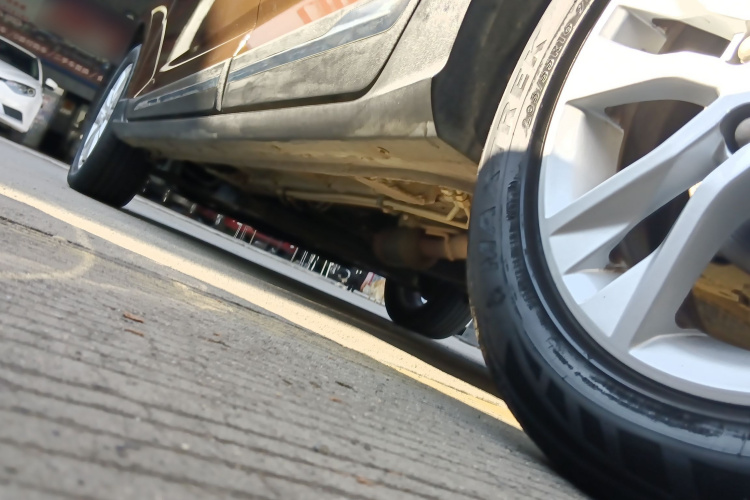 宝骏730 2016款 1.8L iAMT豪华型 7座局部细节9002