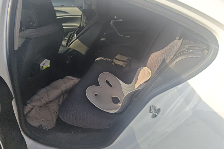 别克 君威 2015款 1.6T 领先技术型中控内饰7004