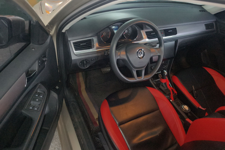 大众 2019款 宝来·传奇 1.5L 自动时尚型 国V中控内饰7003