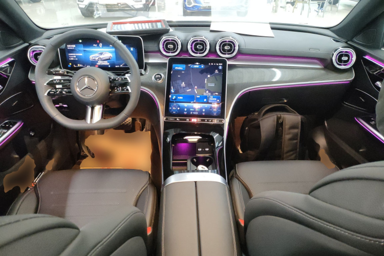 奔驰C级 2025款 C 260 L 运动版中控内饰7002