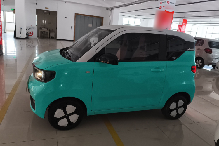 五菱汽车 宏光MINIEV 2021款 马卡龙臻享款 磷酸铁锂车身外观4