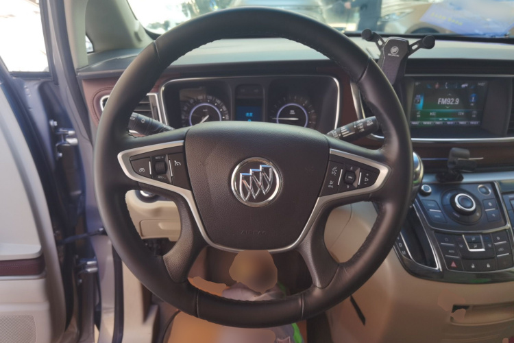 别克GL8 2017款 25S 豪华型 国V局部细节13