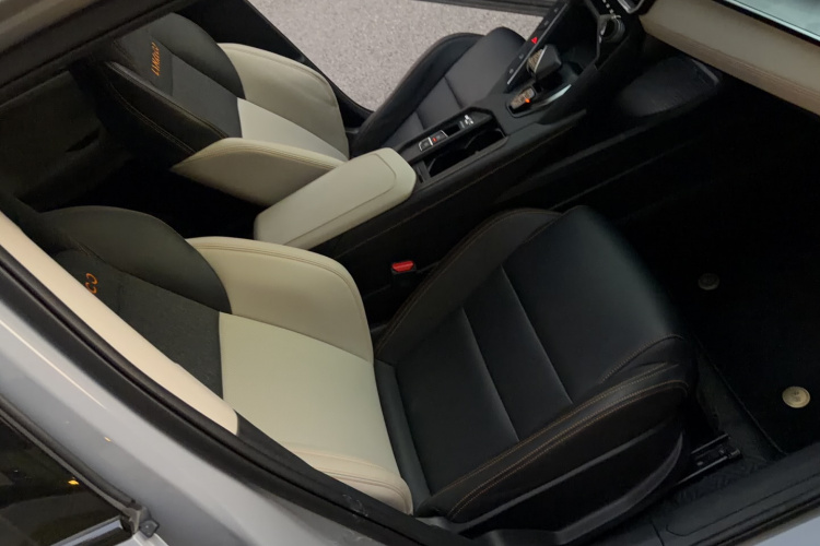 领克06 EM-P 2022款 PHEV 84KM续航版 Pro中控内饰7005