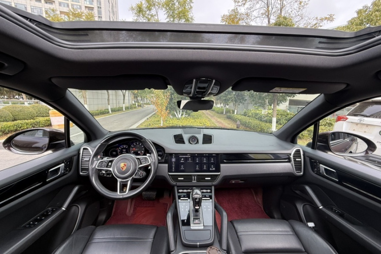 保时捷 2018款 Cayenne 3.0T中控内饰7001