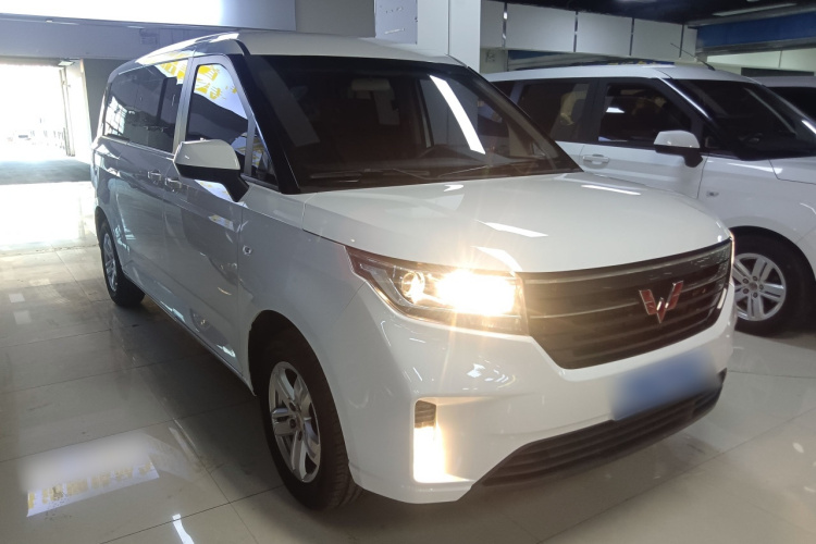 五菱汽车 五菱征程 2021款 1.5T 手动豪华型车身外观6002