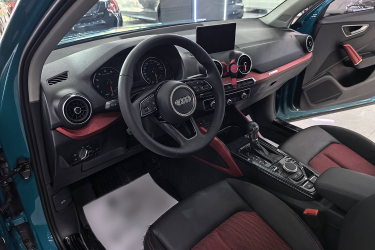 奥迪Q2L 2018款 35 TFSI 时尚动感型 国VI中控内饰7003