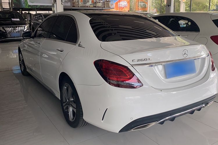 奔驰C级 2019款 改款 C 260 L 运动版车身外观6005