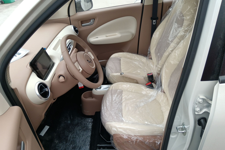 五菱汽车 宏光MINIEV 2025款 四门版 进阶款中控内饰19