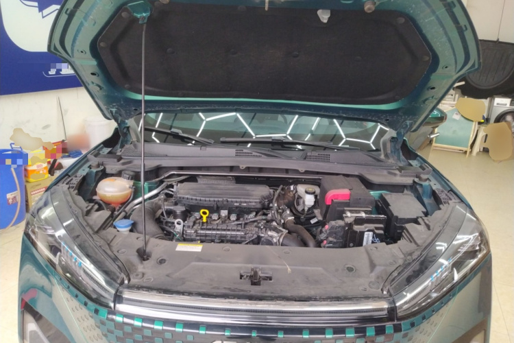 东风风神 皓瀚 2023款 1.5T 尊贵版机舱底盘24