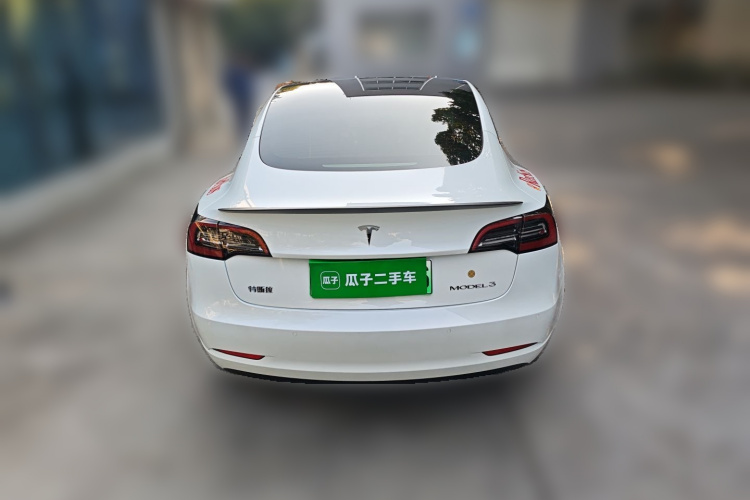 特斯拉 Model 3 2022款 后轮驱动版车身外观6