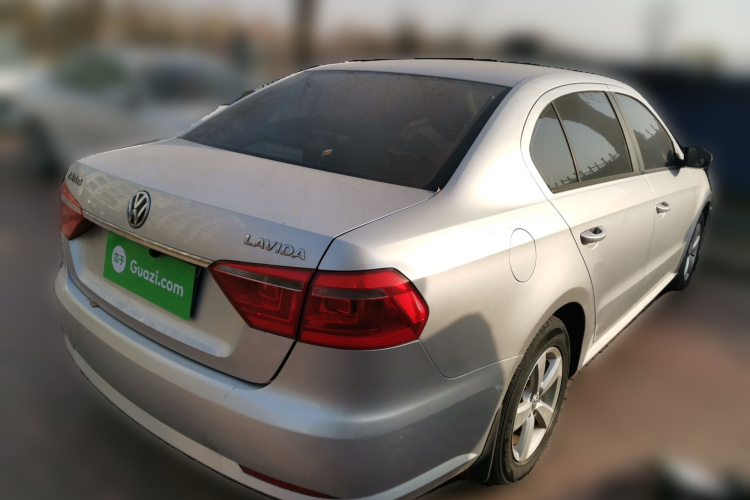 大众 朗逸 2013款 改款经典 1.6L 自动风尚版车身外观6005