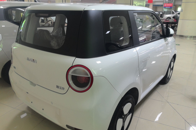 长安启源 长安Lumin 2025款 205km 香沁款车身外观7