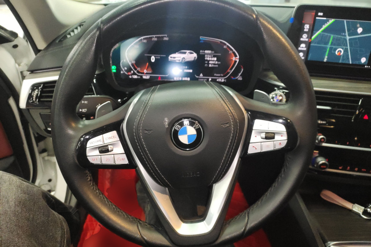 宝马5系 2023款 530Li 领先型 豪华套装中控内饰13