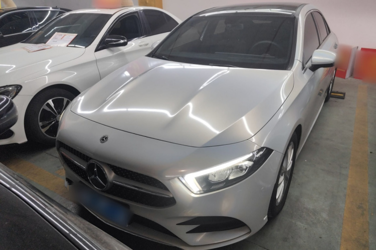 奔驰A级 2021款 A 200 L 运动轿车动感型车身外观6001