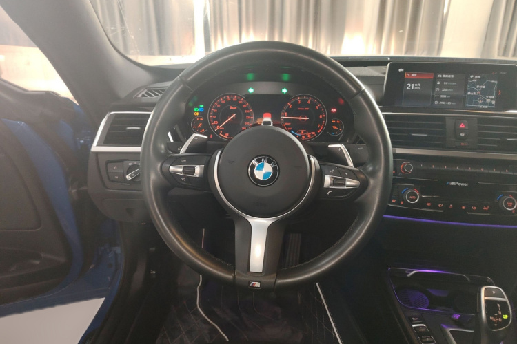 宝马3系GT 2019款  320i M运动曜夜版局部细节13