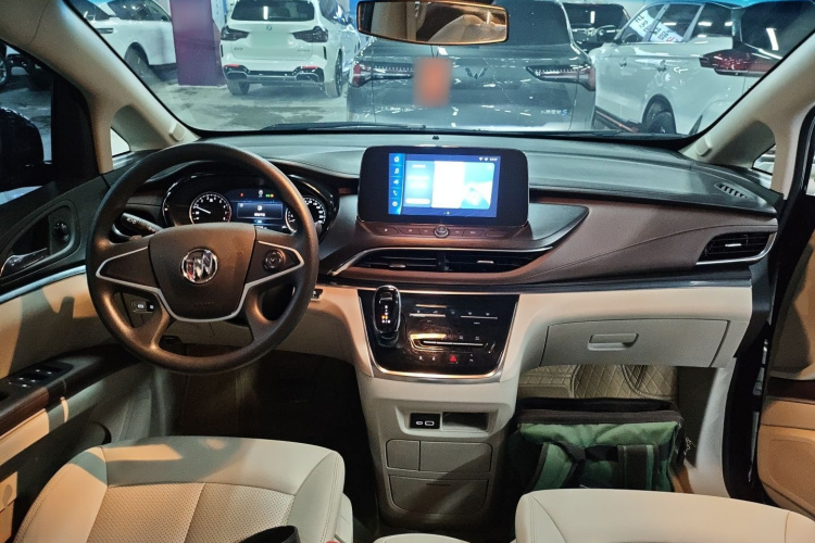 别克GL8 2023款 陆上公务舱 舒适型中控内饰7002