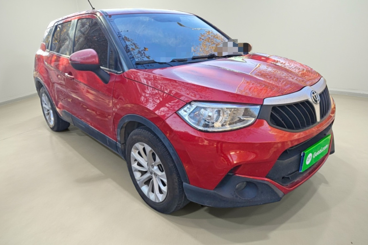 中华V3 2016款 1.5L 手动舒适型车身外观3