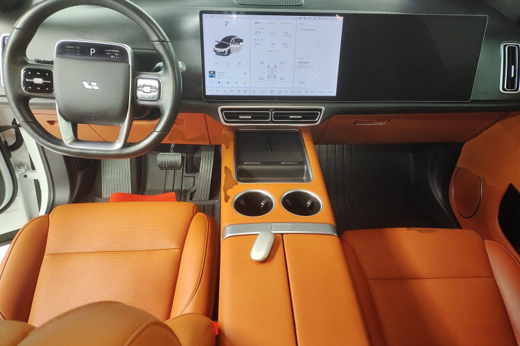 理想汽车 理想L7 2023款 Air中控内饰12