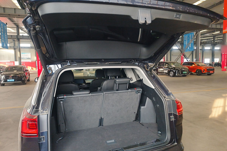 大众 揽境 2023款 改款 380TSI 四驱豪华佳境版Pro 6座机舱底盘23