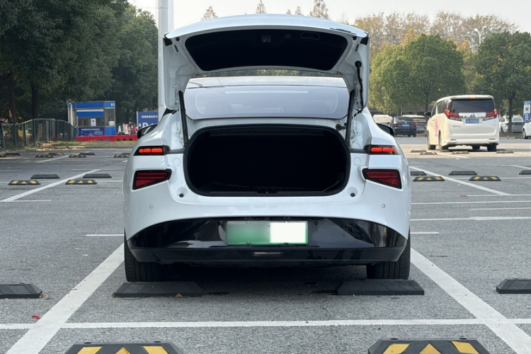 小鹏P7 2020款 670E局部细节23