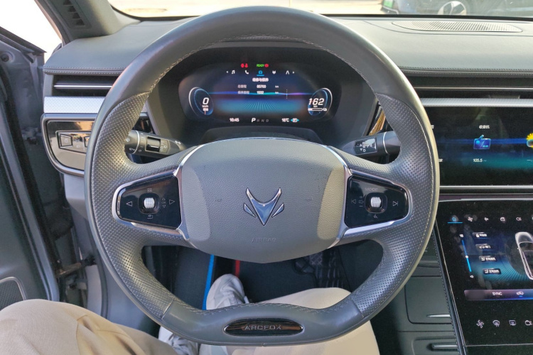 ARCFOX极狐 极狐 阿尔法T(ARCFOX αT) 2021款 653S+ 160kW局部细节13