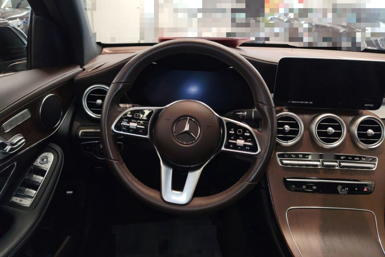 奔驰GLC 2022款 改款 GLC 300 L 4MATIC 动感型臻藏版中控内饰13