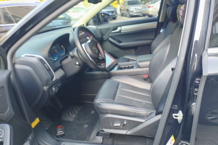 比亚迪 唐 2019款 2.0T 自动智联尊荣型 5座 国VI中控内饰19