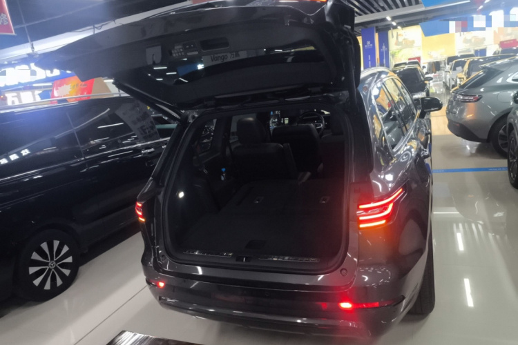 理想汽车 理想ONE 2020款 增程6座版机舱底盘23