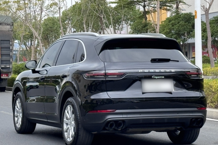 保时捷 2018款 Cayenne 3.0T车身外观6002