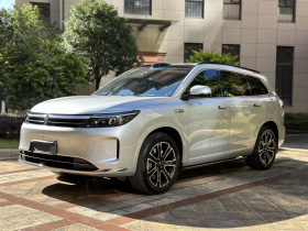 鸿蒙智行 问界M7 2024款 1.5T 智驾四驱Ultra版 6座