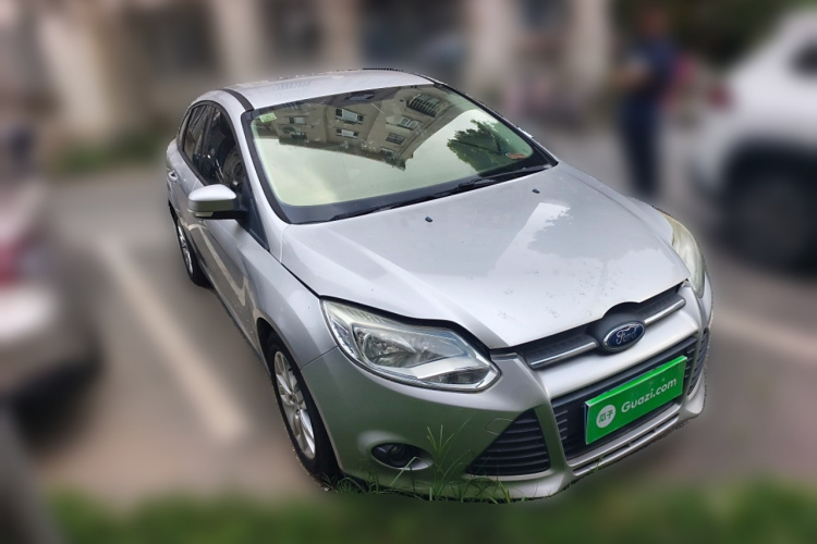 福特 福克斯 2012款 三厢 1.6L 自动舒适型车身外观6002