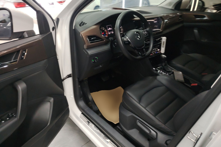 大众 途岳 2021款 280TSI 两驱舒适版中控内饰20