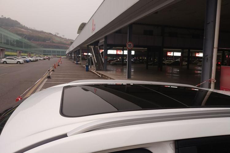 奔腾T77 2019款 230 TID 自动豪华型 国VI局部细节57