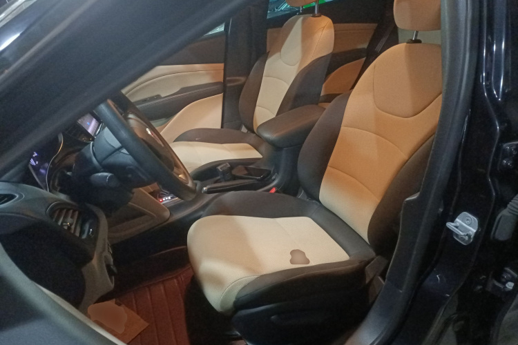 菲亚特 菲翔 2012款 1.4T 自动悦享版中控内饰19