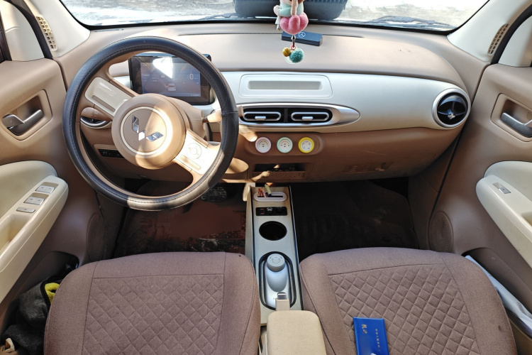 五菱汽车 宏光MINIEV 2025款 四门版 进阶款中控内饰12