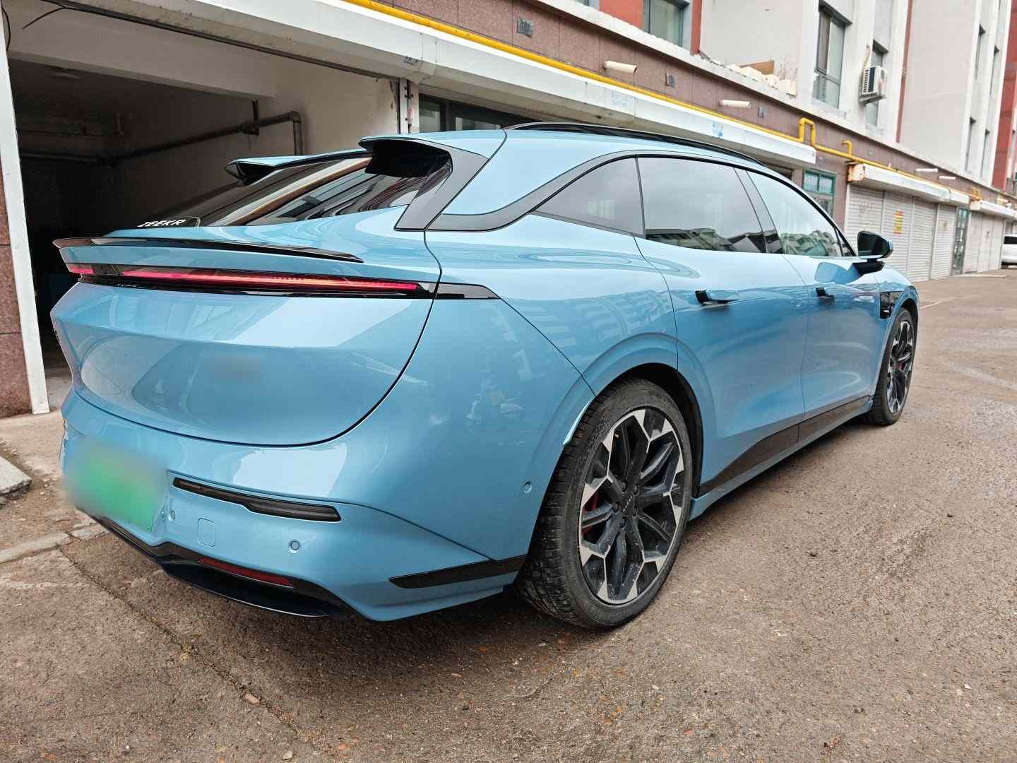极氪007GT 2025款 四驱智驾版 75kWh(5)
