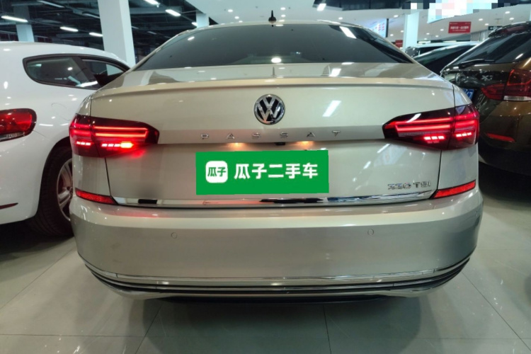大众 帕萨特 2019款 330TSI 豪华版 国VI车身外观6004