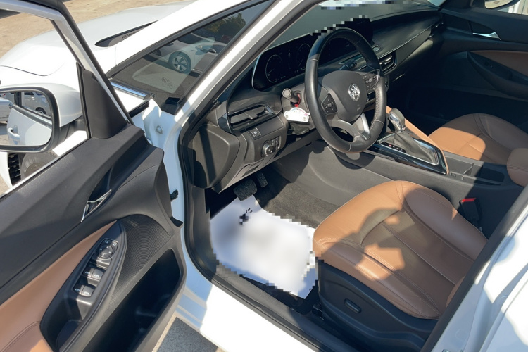 别克GL6 2021款 323T 轻混动互联豪华型中控内饰7002