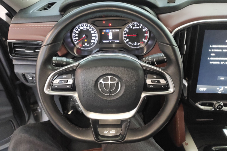 中华V6 2018款 1.5T 自动尊贵型局部细节13